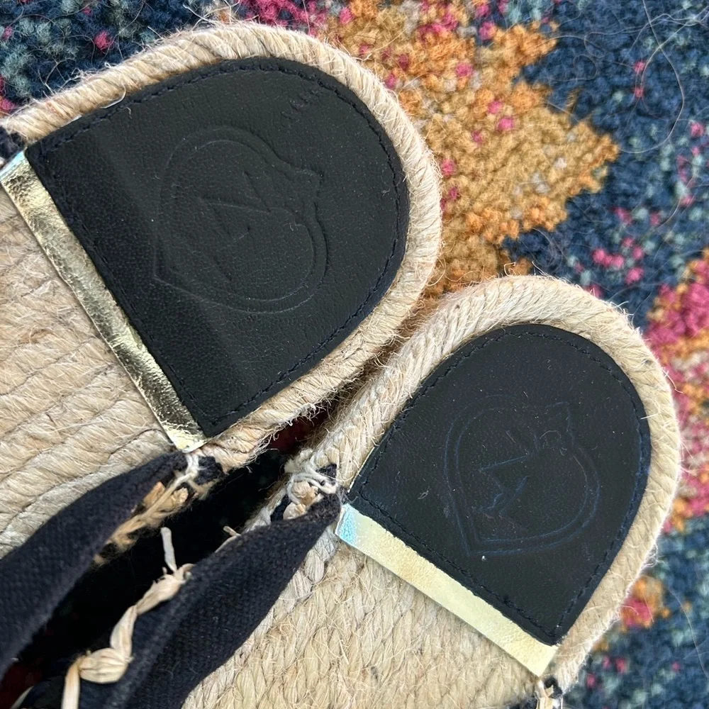 Zi | Women’s Navy/Tan/White Embroidered and Beaded Slip On Espadrille‎ Flats 6.5